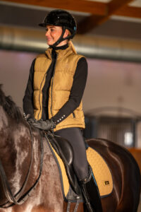 Catago Busta soe vest - Image 10